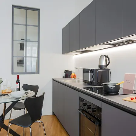 The Rent - Modern One Bedroom In San Babila Milaan