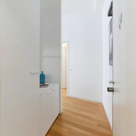The Rent - Modern One Bedroom In San Babila Apartment *